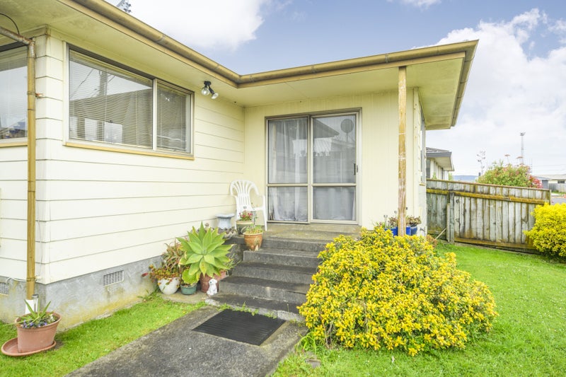 5 Flint Street, Milson, Palmerston North - Carousel 2