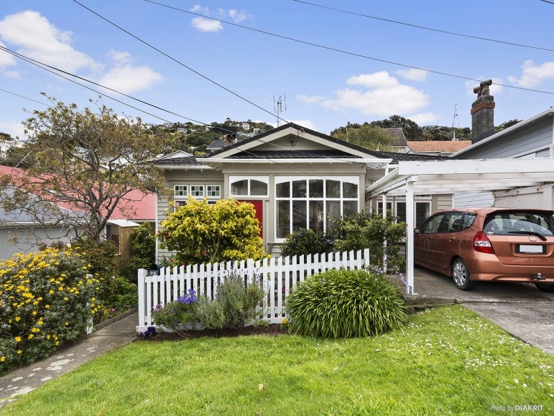 28 Hohiria Road, Hataitai, Wellington - Carousel 2