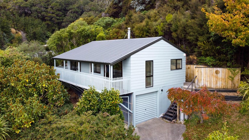 9 Kerkwall Drive, Naenae, Lower Hutt - Carousel 1