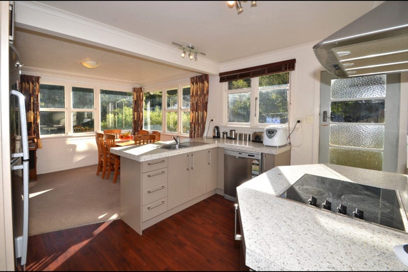 27 Tower Avenue, Waverley, Dunedin - Carousel 1