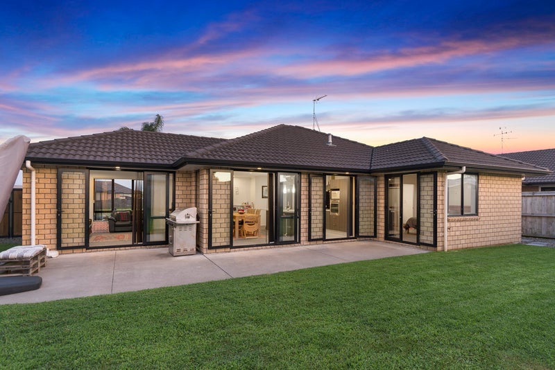 72 Carrington Drive, Papamoa Beach, Papamoa - Carousel 1