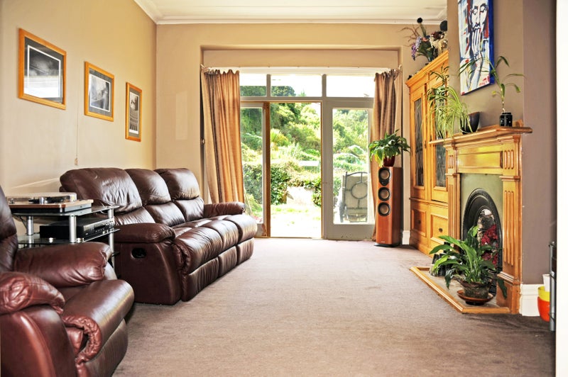 30 Adderley Terrace, Ravensbourne, Dunedin - Carousel 2