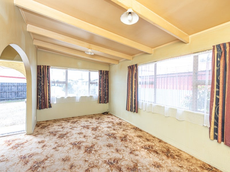 11A Kings Avenue, Gonville, Whanganui - Carousel 2