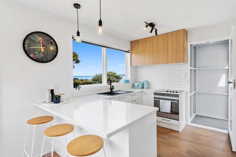 1/29 Neptune Avenue, Beach Haven, Auckland - Carousel 1