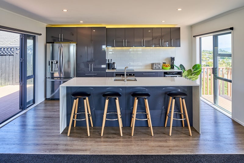 12A Fernwood Court, Woodridge, Wellington - Carousel 2