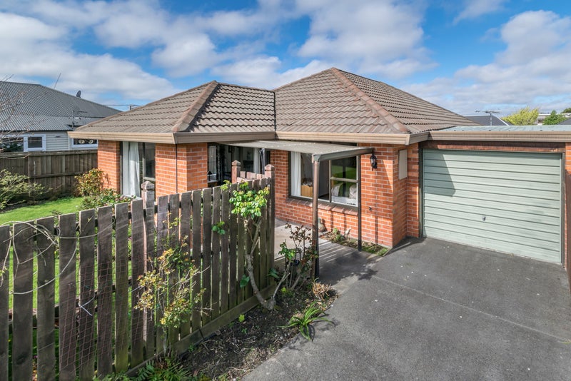 1/17 Vagues Road, Northcote, Christchurch - Carousel 1