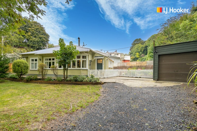 2 Hawthorn Avenue, Mornington, Dunedin - Carousel 1