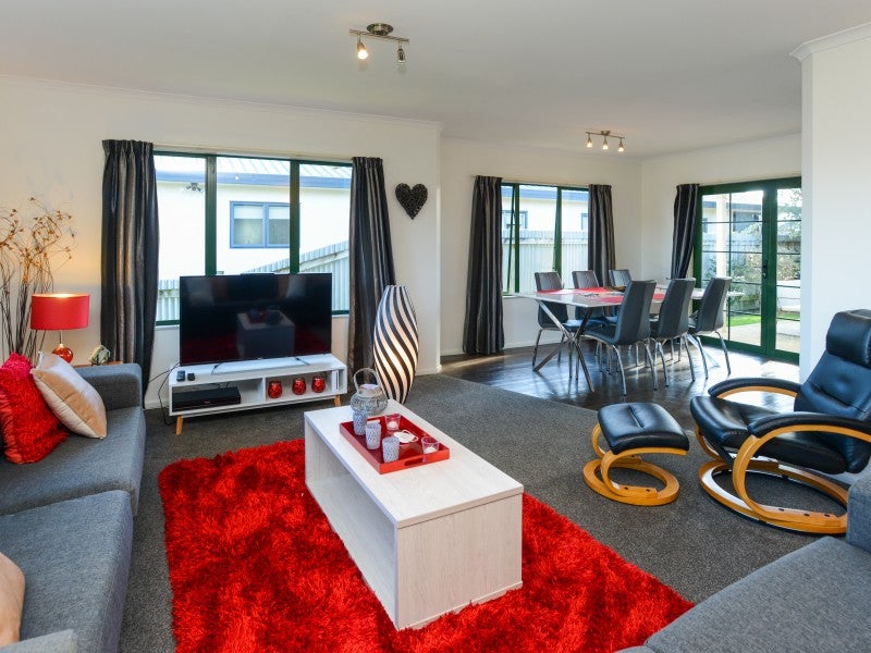 415 Southland Place, Raureka, Hastings - Carousel 1