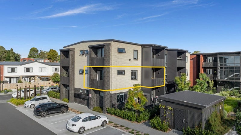 104/7E Hinaki Street, Point England, Auckland - Carousel 1