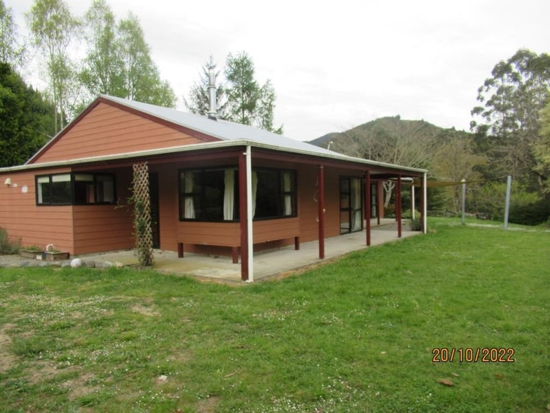 25 Serpentine River Road, Aniseed Valley - Carousel 1