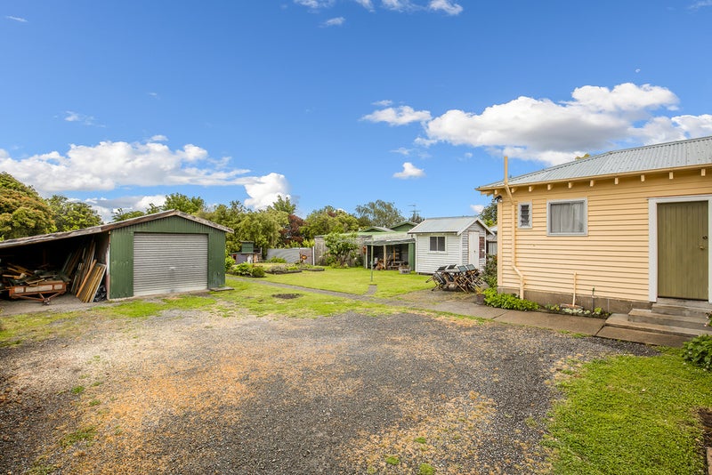 8 Douglas Road, Amberley, Amberley - Carousel 20