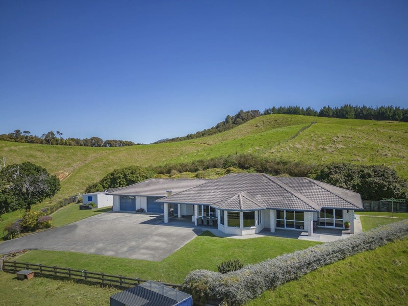 1801 East Coast Road, WHAKATIWAI, POKENO - Carousel 2