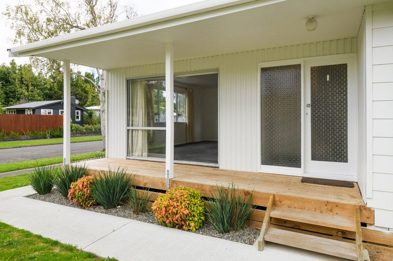 66 Ruamahanga Crescent, Terrace End, Palmerston North - Carousel 19