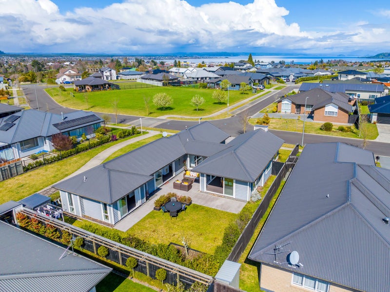 20 Huka Heights Drive, Rangatira Park, Taupo - Carousel 1