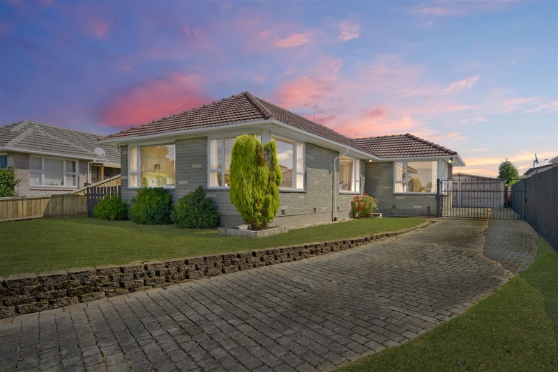 11 Glenora Place, Hornby, Christchurch - Carousel 1