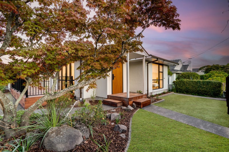 16 Chepstow Avenue, Fendalton, Christchurch - Carousel 2