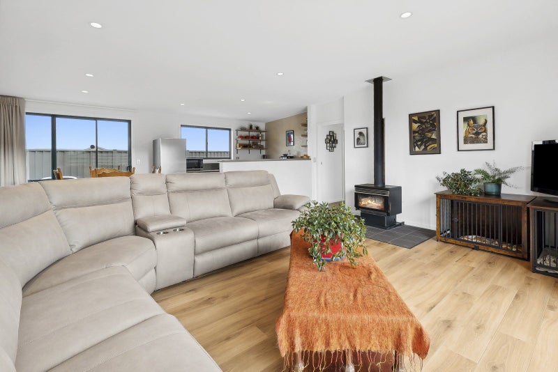 69 Nichol Street, Lake Hāwea - Carousel 2