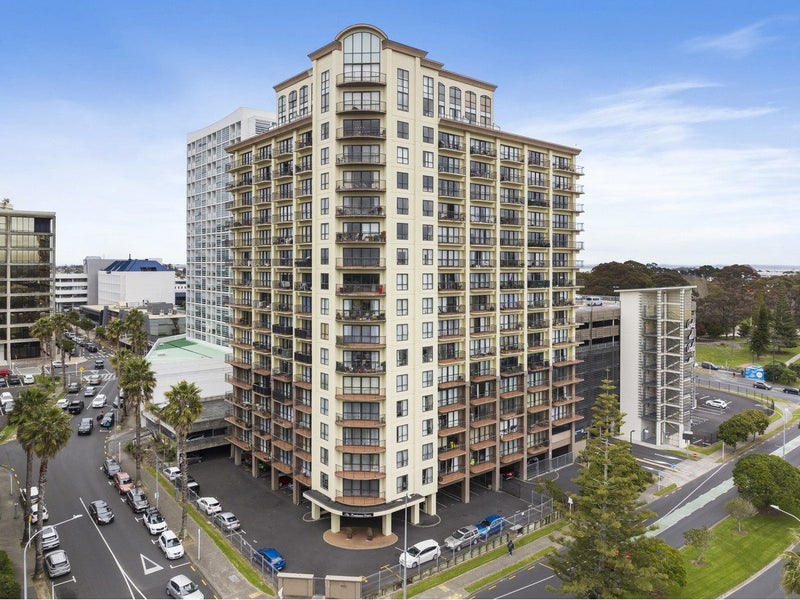 4D/18 Ronwood Avenue, Manukau, Auckland - Carousel 1