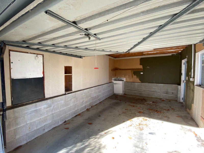 9 Robbies Road, Shelly Park, Auckland - Carousel 9