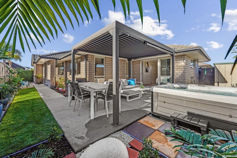22 Kokihi Close, Papamoa Beach, Papamoa - Carousel 1