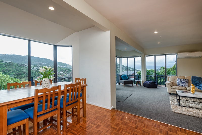 8 Cavalry Close, Crofton Downs, Wellington - Carousel 1