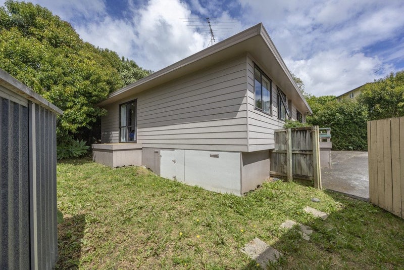 11A McIlroy Avenue, Hillsborough, Auckland - Carousel 10