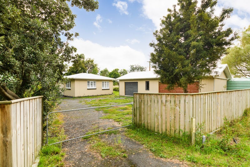 977 Fitzherbert East Road, Palmerston North - Carousel 1