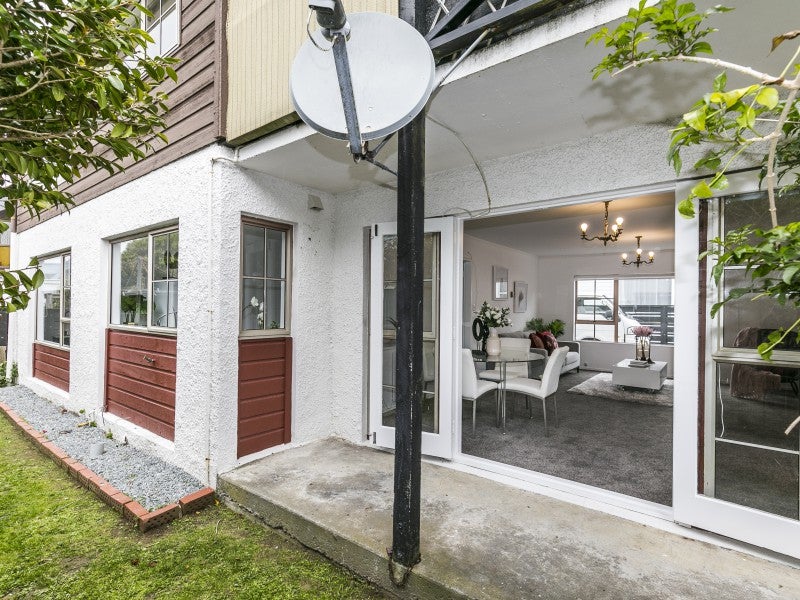 4A Earp Street, Johnsonville, Wellington - Carousel 2