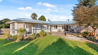 13 Weir Place, Hoon Hay, Christchurch - Carousel 1