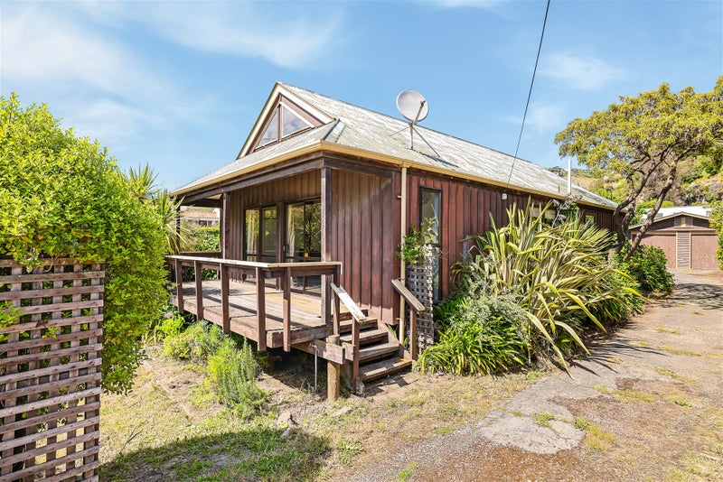 8 Marriner Street, Sumner, Christchurch - Carousel 2