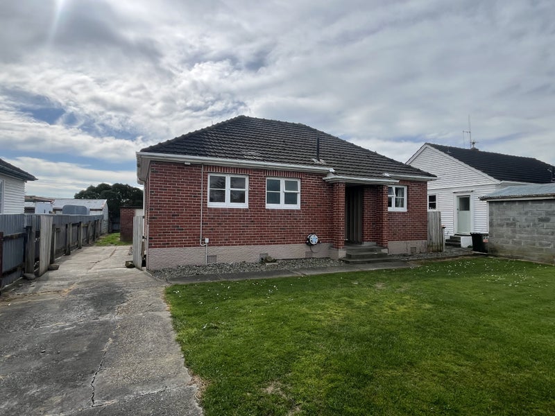 111 Rangiora Avenue, Roslyn, Palmerston North - Carousel 1