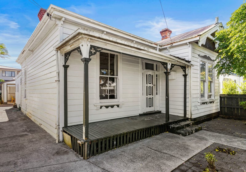 93 Burnley Terrace, Sandringham, Auckland - Carousel 1