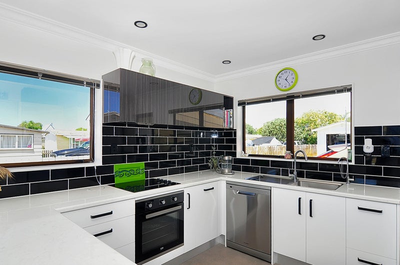 217A Hetherington Road, Whangamata - Carousel 1