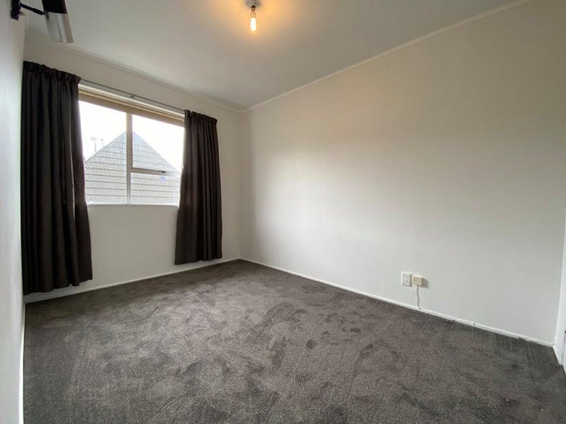 2/20 Turama Road, Royal Oak, Auckland - Carousel 2