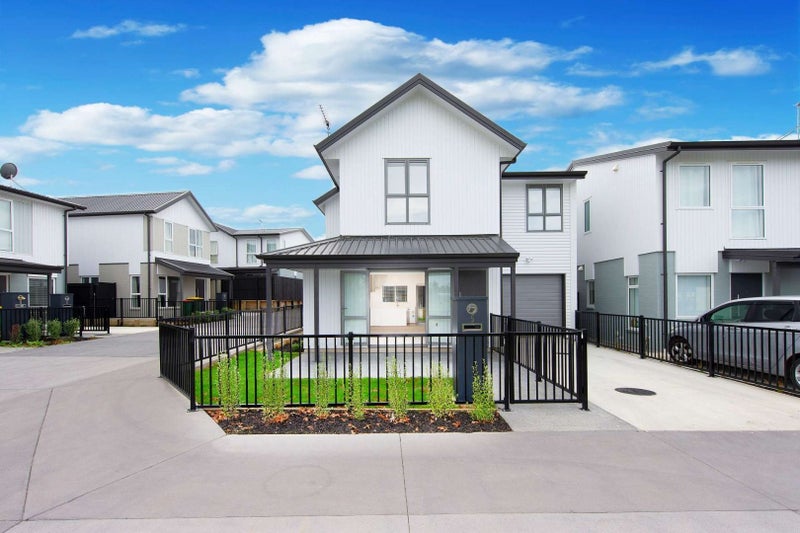 5 Poroporo Place, Glen Innes, Auckland - Carousel 10
