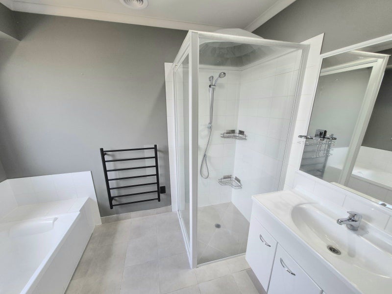 12 Camberley Way, Huntington, Hamilton - Carousel 9