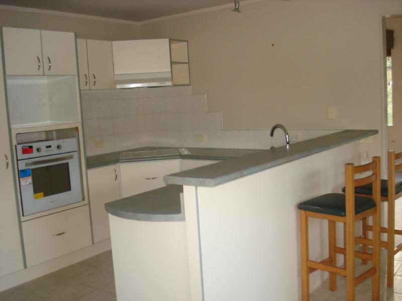 4 Rimu Rise, Albany, Auckland - Carousel 2