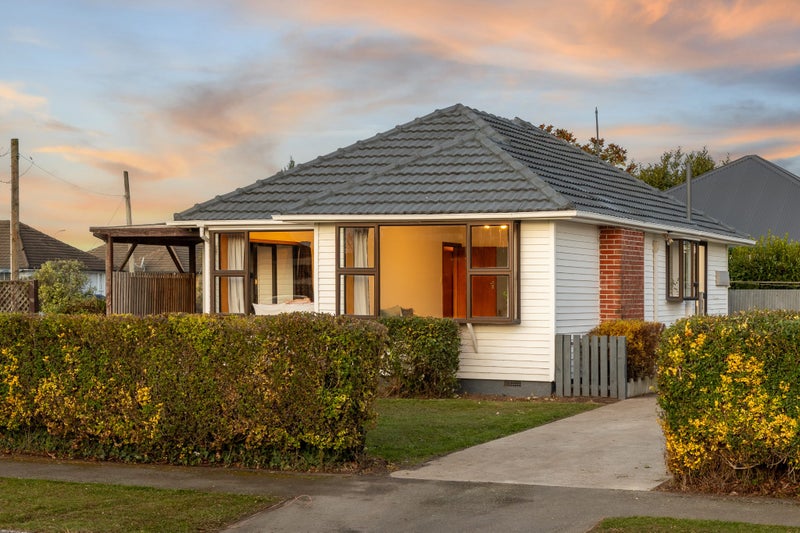 48 Tauiwi Crescent, Hei Hei, Christchurch - Carousel 1