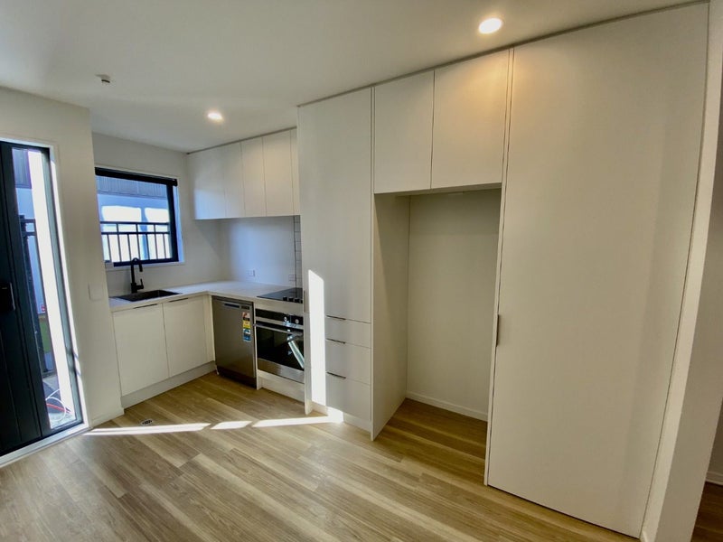 5/10A McLean Street, Linwood, Christchurch - Carousel 2