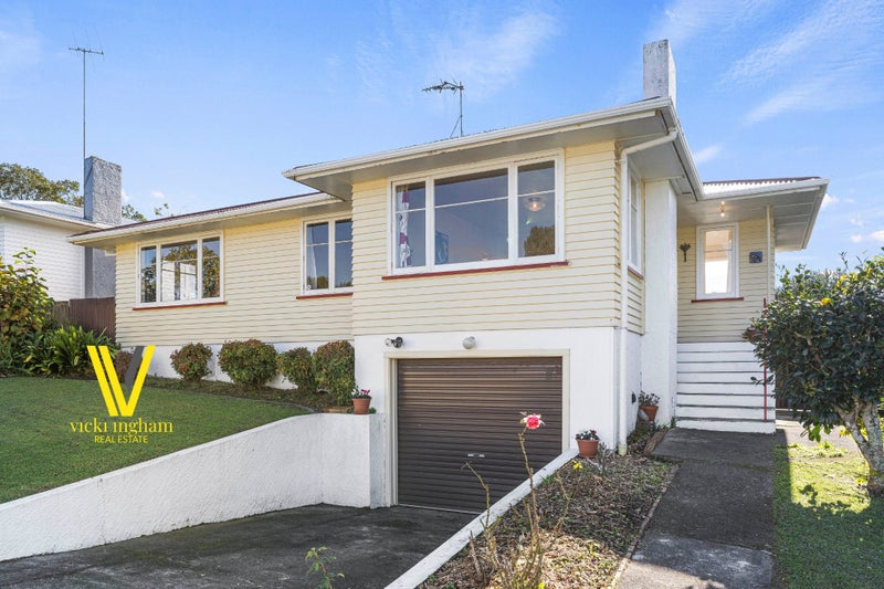 22 Cutler Street, New Lynn, Auckland - Carousel 1