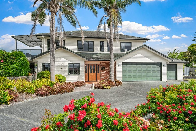 26 Kauri Crescent, Snells Beach, Snells Beach - Carousel 1