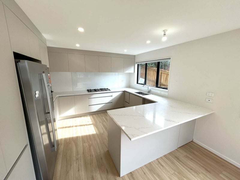 82B Taylor Street, Blockhouse Bay, Auckland - Carousel 1