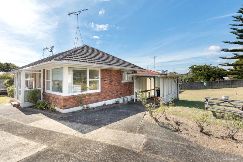 2/6 Margaret Place, Milford, Auckland - Carousel 2