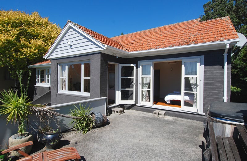 21 Tautari Street, Orakei, Auckland - Carousel 2