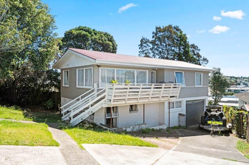 101 Bruce Road, Glenfield, Auckland - Carousel 1