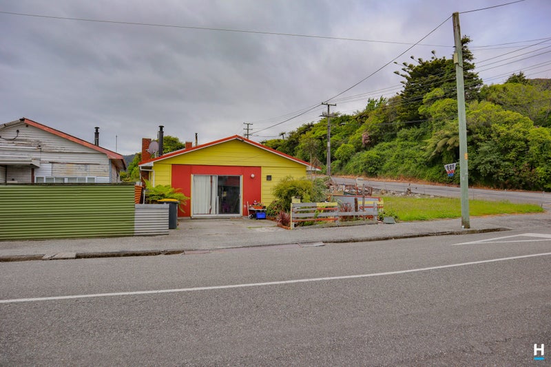 21 Thompson Street, Greymouth, Greymouth - Carousel 34