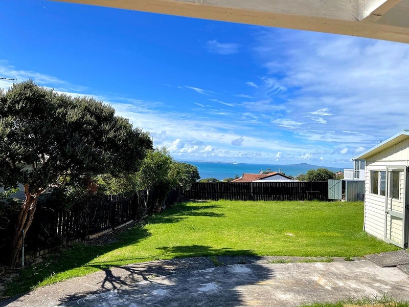 1425 Whangaparaoa Road, Army Bay, Whangaparaoa - Carousel 2
