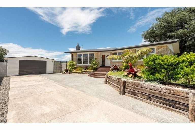 4 Beaufort Avenue, Brookfield, Tauranga - Carousel 2