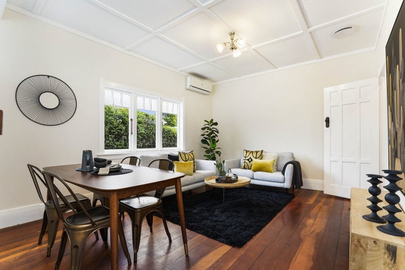 32 Claude Street, Fairfield, Hamilton - Carousel 2