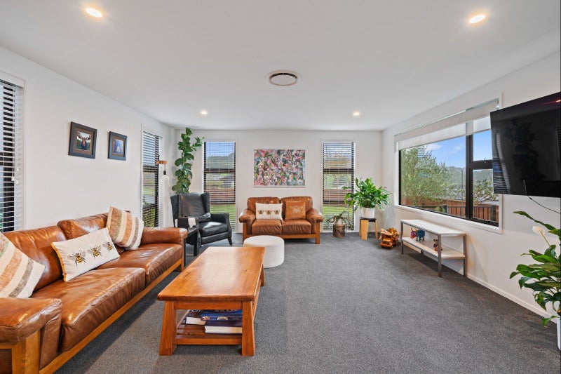 51 Cyrus Street, Whalers Gate, New Plymouth - Carousel 2